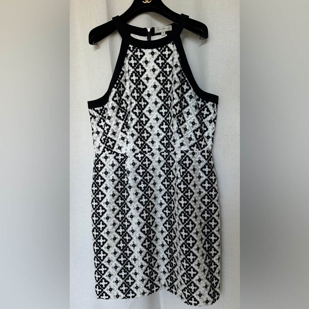 Chic Black and White Geometric Dress